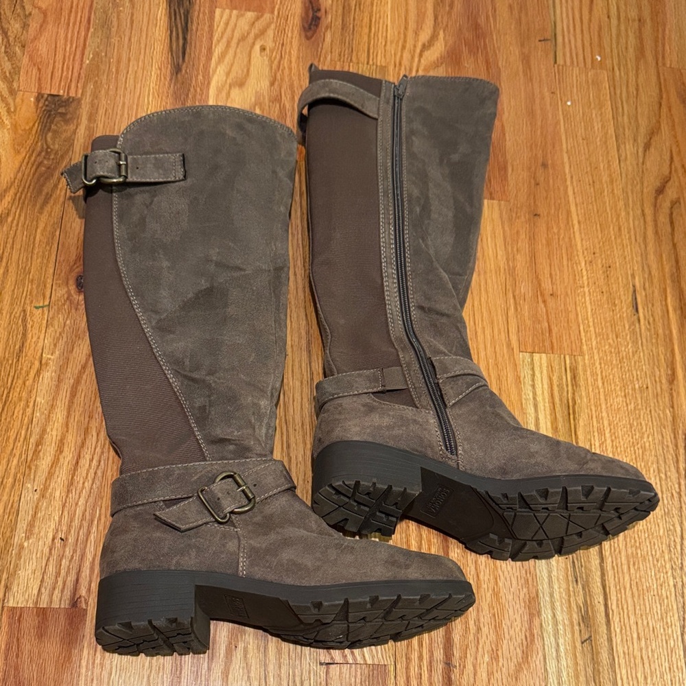 Sonoma Brown Knee-High Women's Boots size 8.5